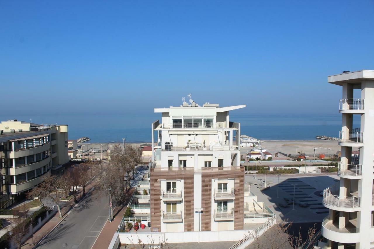 Hotel Caesar มิซาโน อาดรีอาติโก ภายนอก รูปภาพ