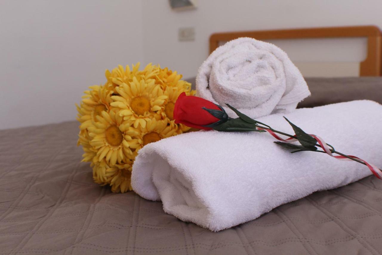 Hotel Caesar มิซาโน อาดรีอาติโก ภายนอก รูปภาพ